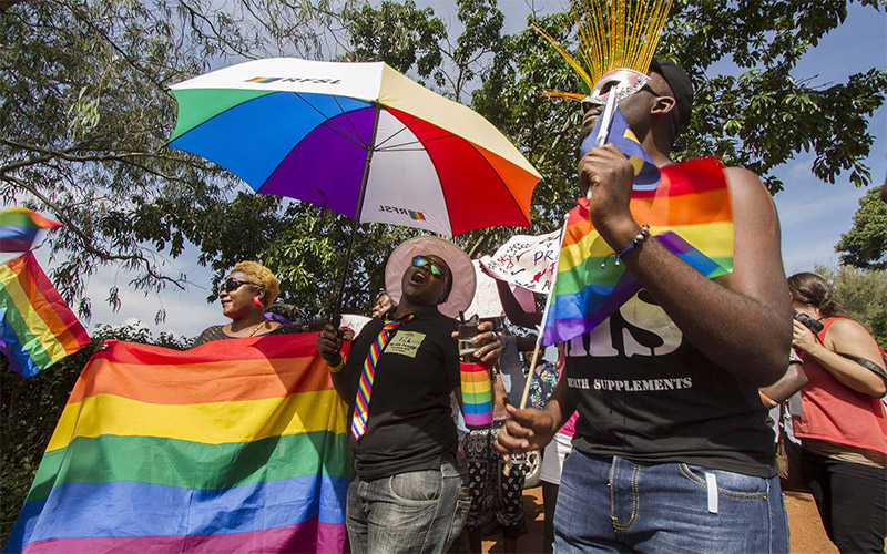 ANGOLA CELEBRA LA DESPENALIZACIÓN DE LA HOMOSEXUALIDAD