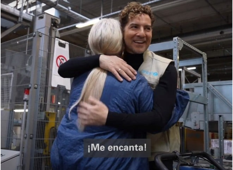 DAVID BISBAL visita el corazón logístico de UNICEF