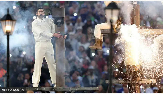 Bad Bunny pone a bailar al Super Bowl y reivindica a la cultura latina